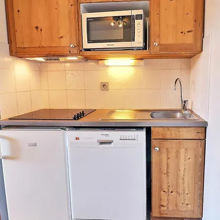 La Tania - 4 Pers, Skis Aux Pieds, Balcon, Proche Commodites - Fr-1-182a-24 아파트